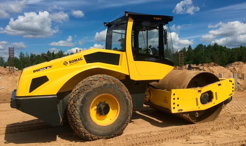 Виброкаток Bomag BW 213